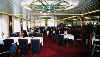 1548636349.3668_r262_Hurtigruten Cruise Lines MS Nordnorge Interior Restaurant.jpg